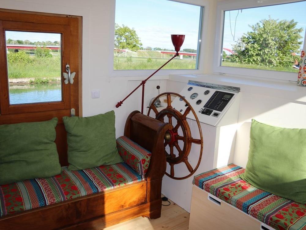 Gite Péniche Mon'Ro