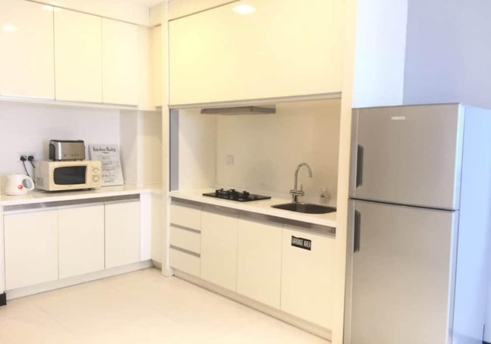 Marc Residence A26-10 by SYNC