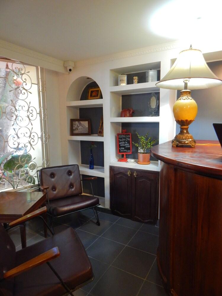 Antique House Hostel