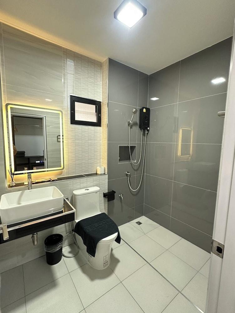 Ai Kham Nonghan View