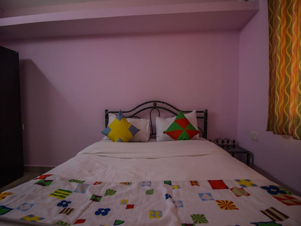 OYO 13914 Home Graceful Studio Siolim