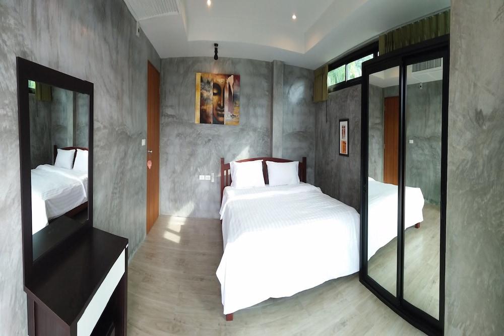 Krabi Green Hill Pool Villas