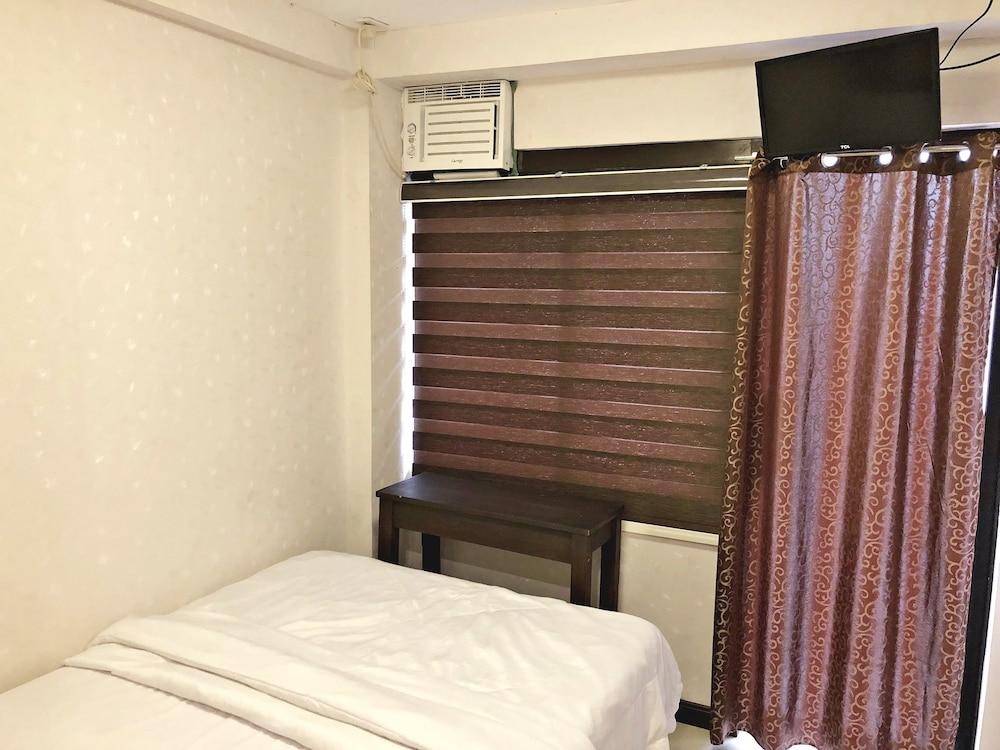 Blue Paseo Grande Inn