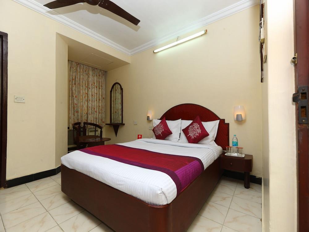 OYO 6759 Hotel Sky Park