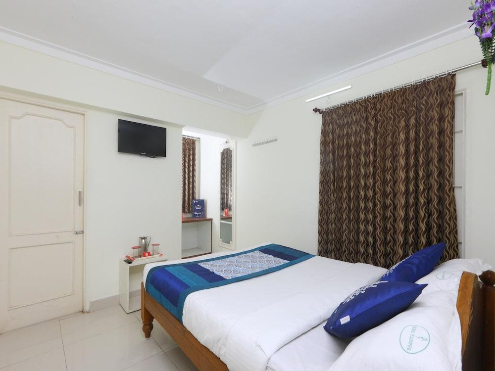 OYO 5896 Rose Flower Nest