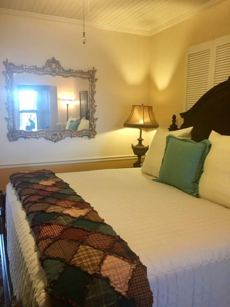 Captain's House On The Lake