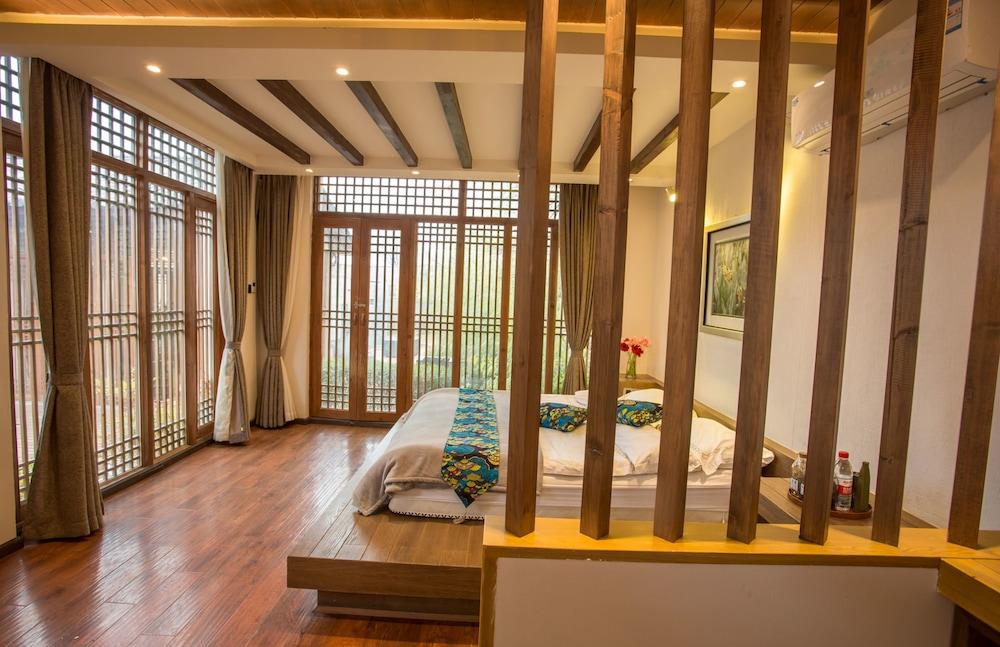 Yunzhong Baisha Lijiang Inn
