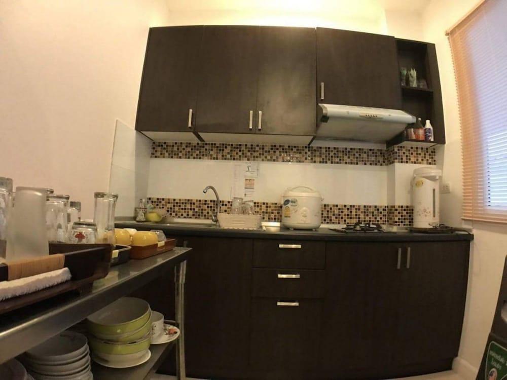 Sukanda Pool Villa Huahin