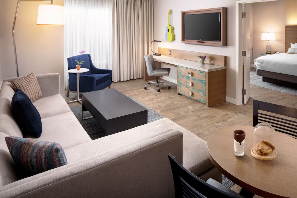 Hotel Indigo Gainesville-Celebration Pointe by IHG