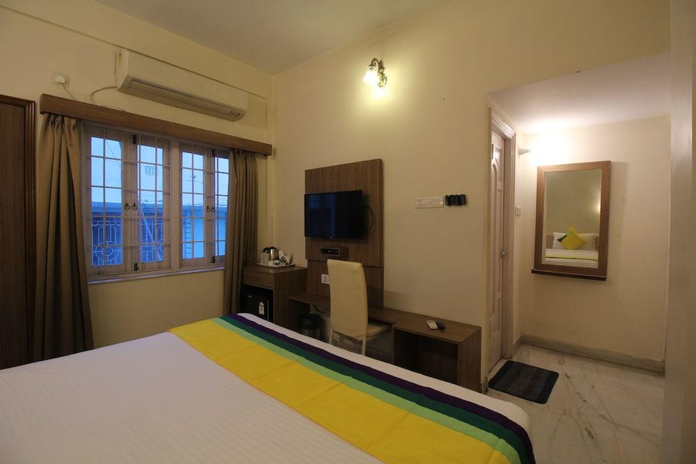 Anamitra Guest House