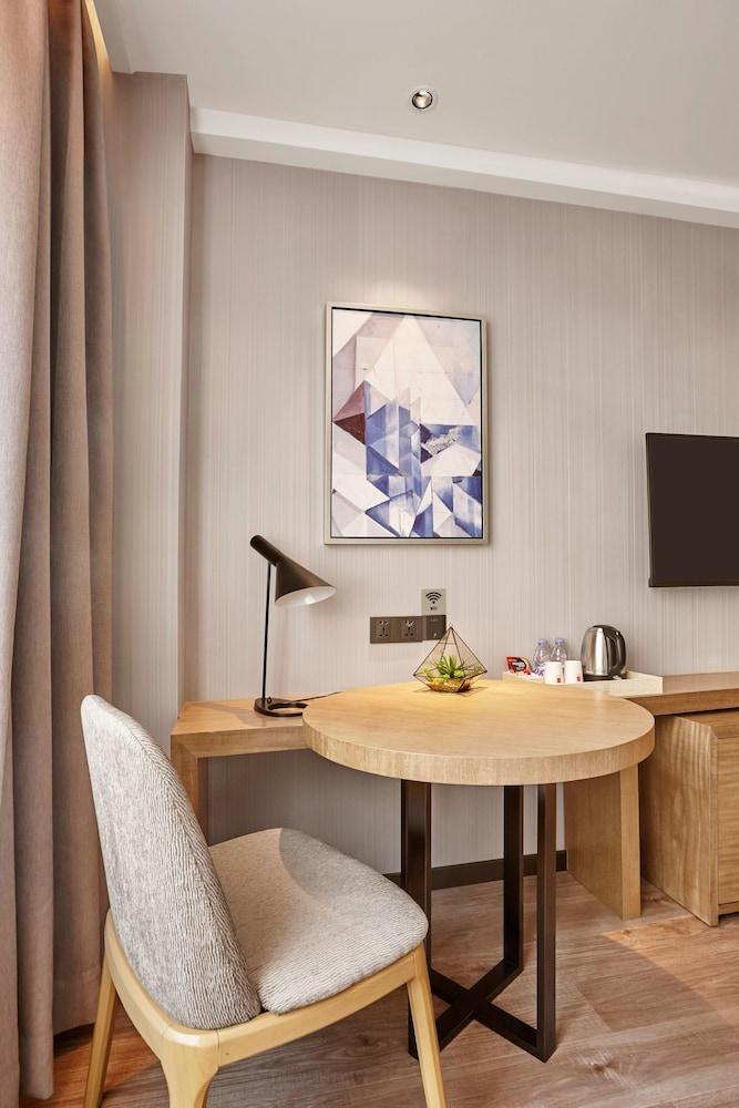 Echarm Hotel Qingyuan Stadium Branch