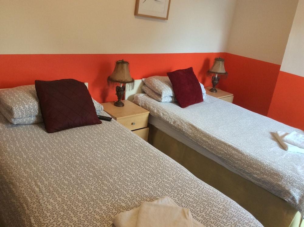 Malvern Lodge Guest House