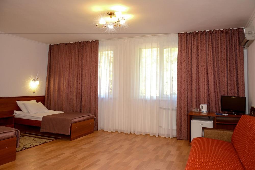 Biruza Health Resort