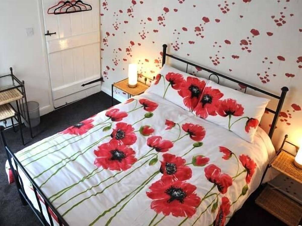 Hendre Aled Farmhouse