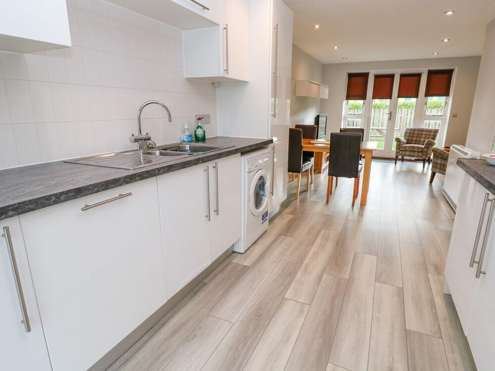 19 Bay Retreat Villas