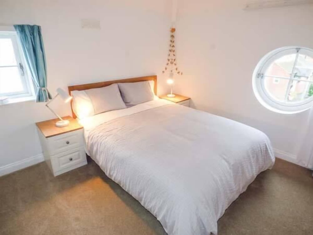 Old Church Coach House