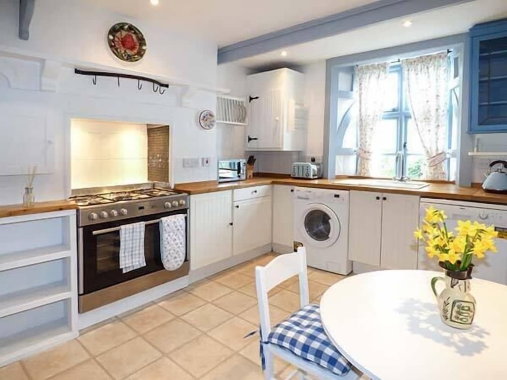 Blue Harbour Cottage