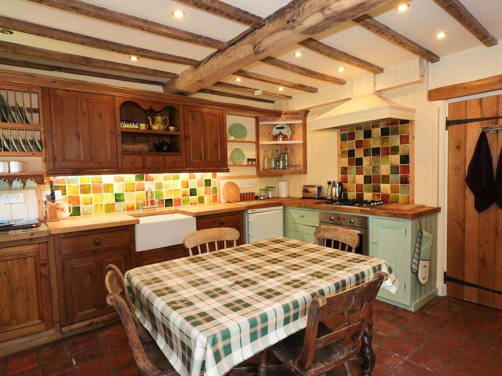 Just A Cottage, Newlands Farm