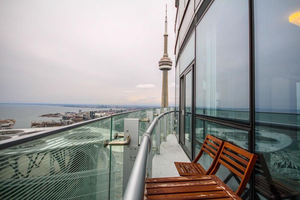 Sarkar Suites - Entertainment District