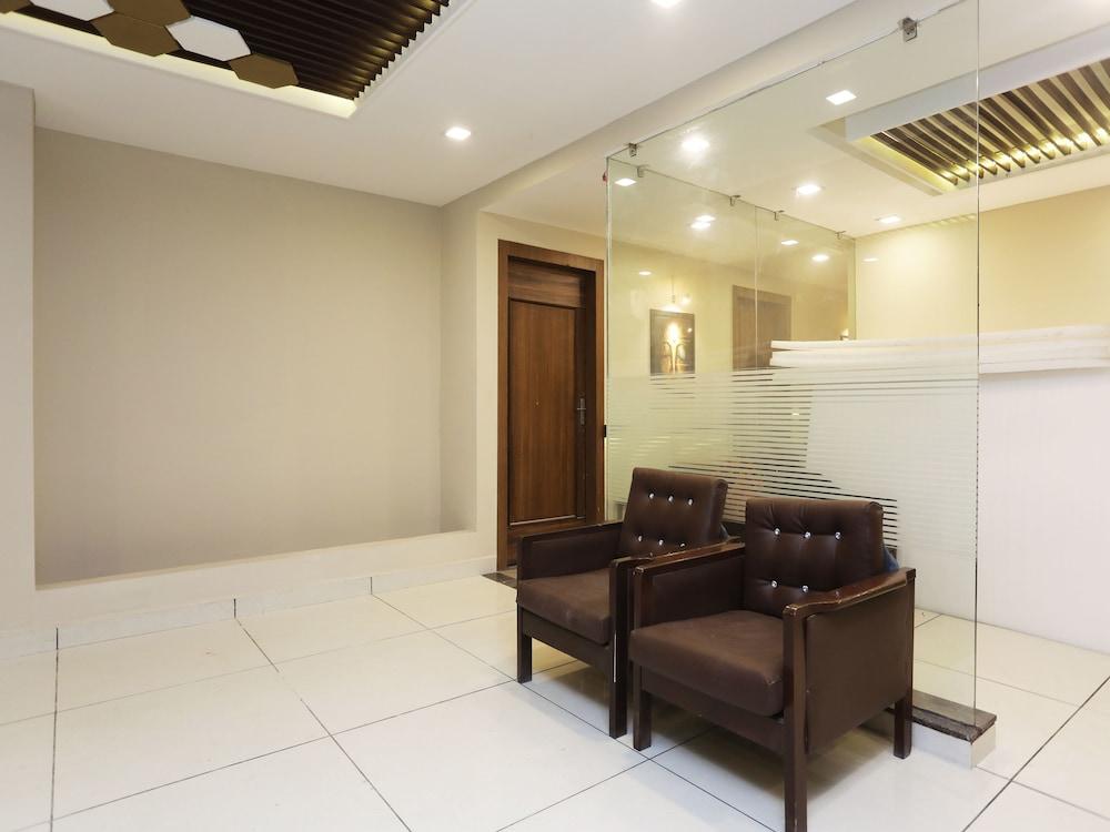 OYO 13134 Grand Regency