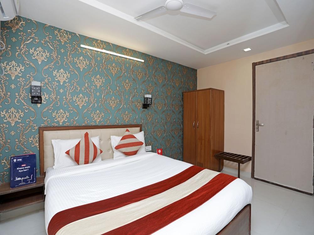 OYO 13134 Grand Regency