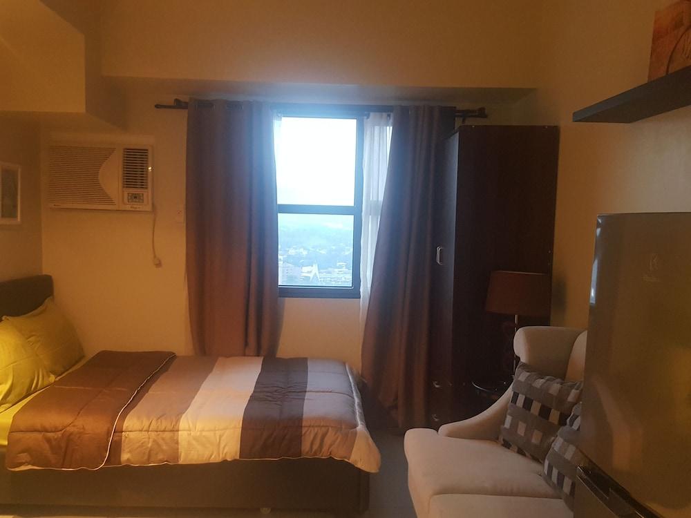 Horizon 101 studio units by Felicity Bedsit