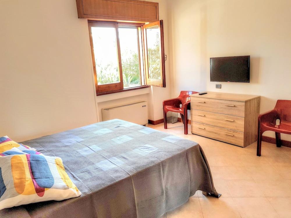 Emporium Guest House