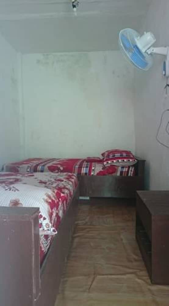Malapascua Budget Inn