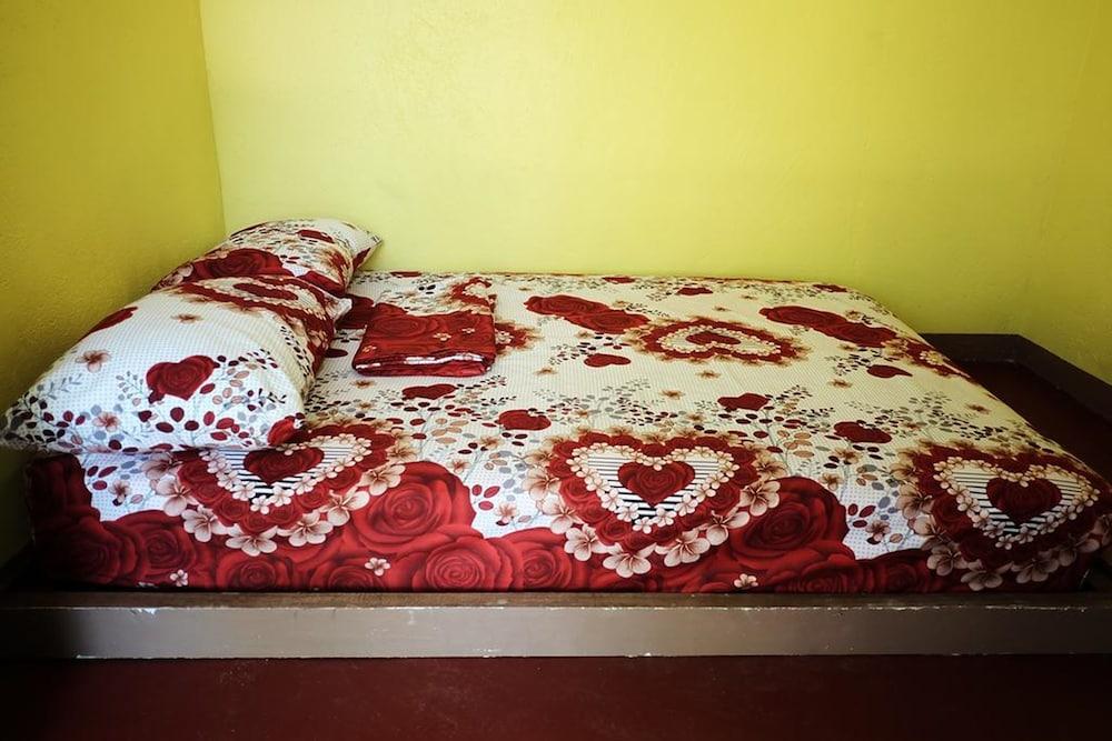 Malapascua Budget Inn