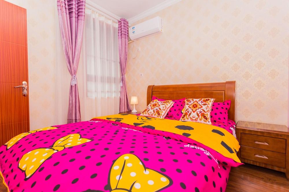 Mickey Wonderful Apartment