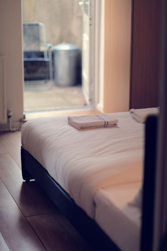 Camden Road Apartments