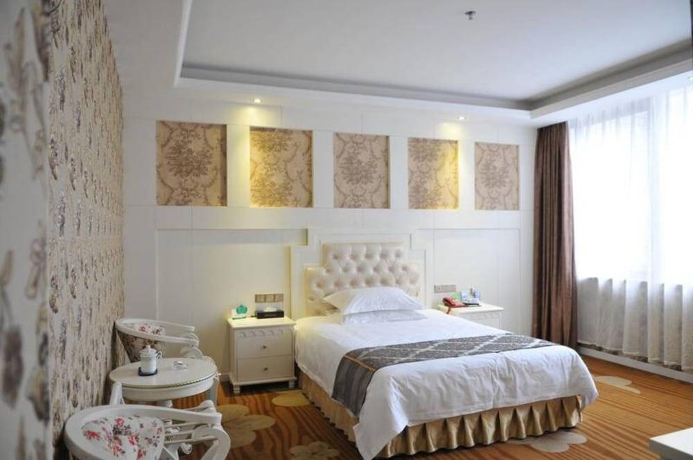 Panda Cub Hotel 1227 Branch