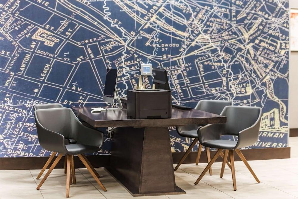 Hyatt Place Greenville Downtown