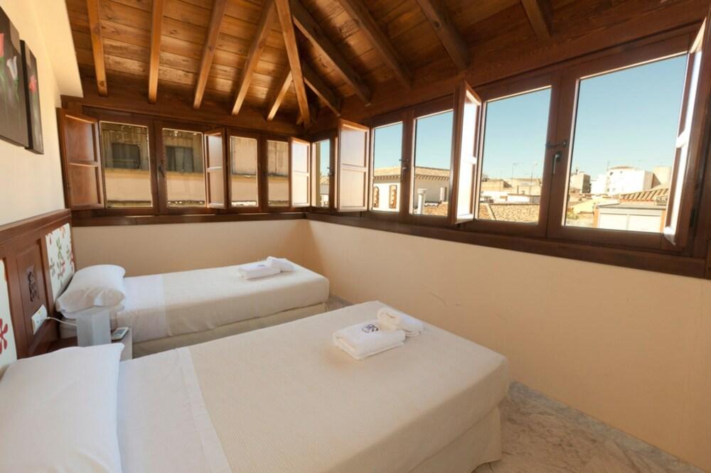 Apartamentos Mercader de Sedas