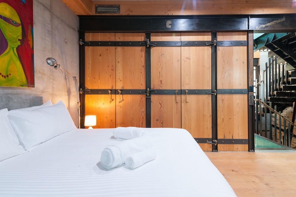 Executive Rental Style House