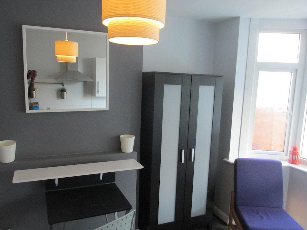 Huku Kwetu - Exton House