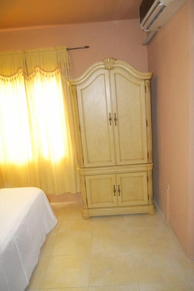 Angels Mini  Mansion