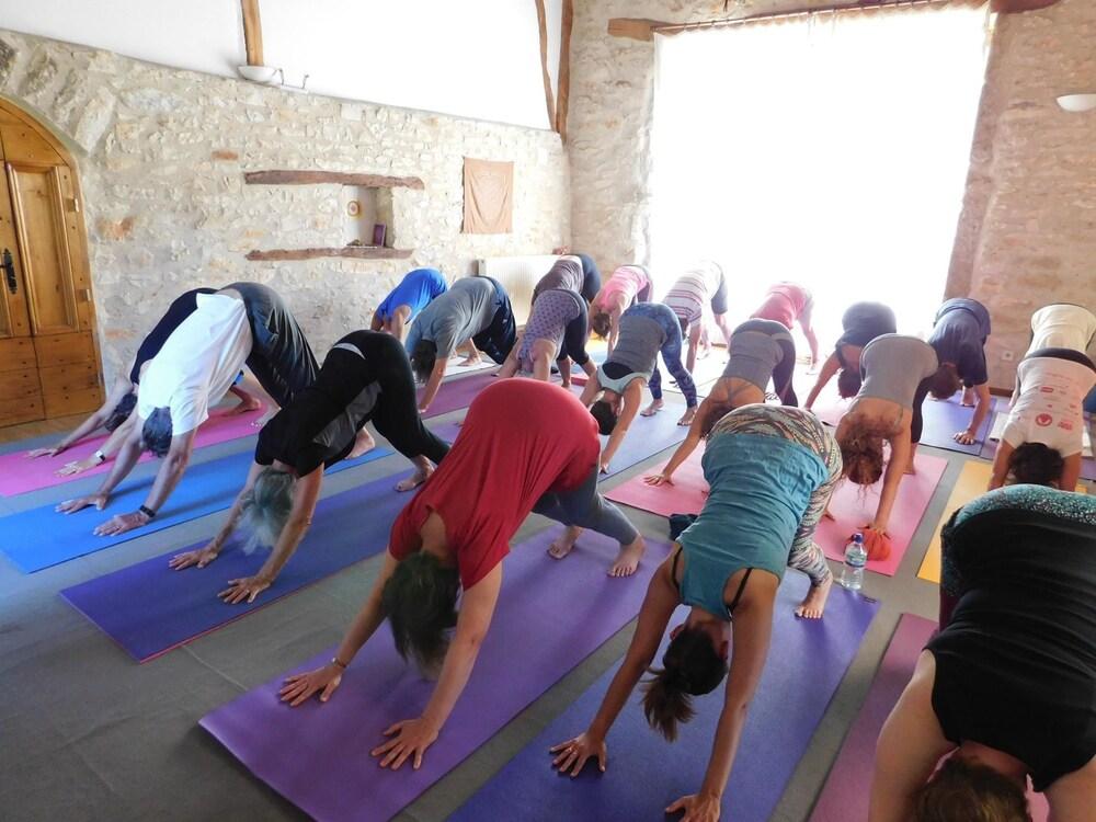 La Roane Yoga & Creativity Center