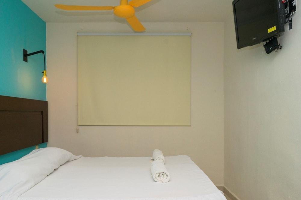 Hotel Puesta de Sol calle cuba