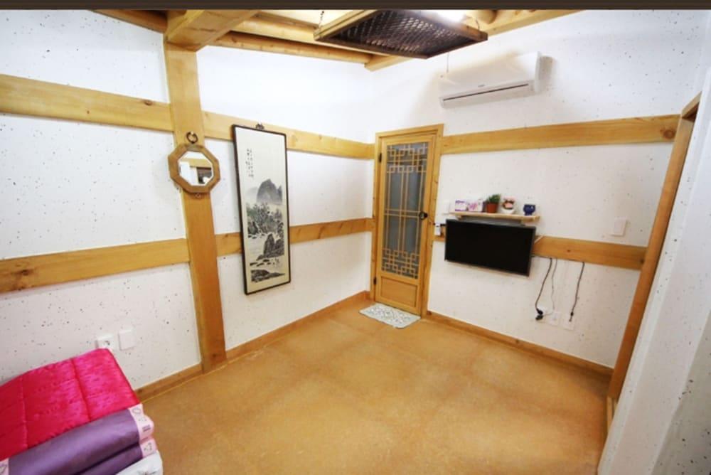 Gawondang Guest House