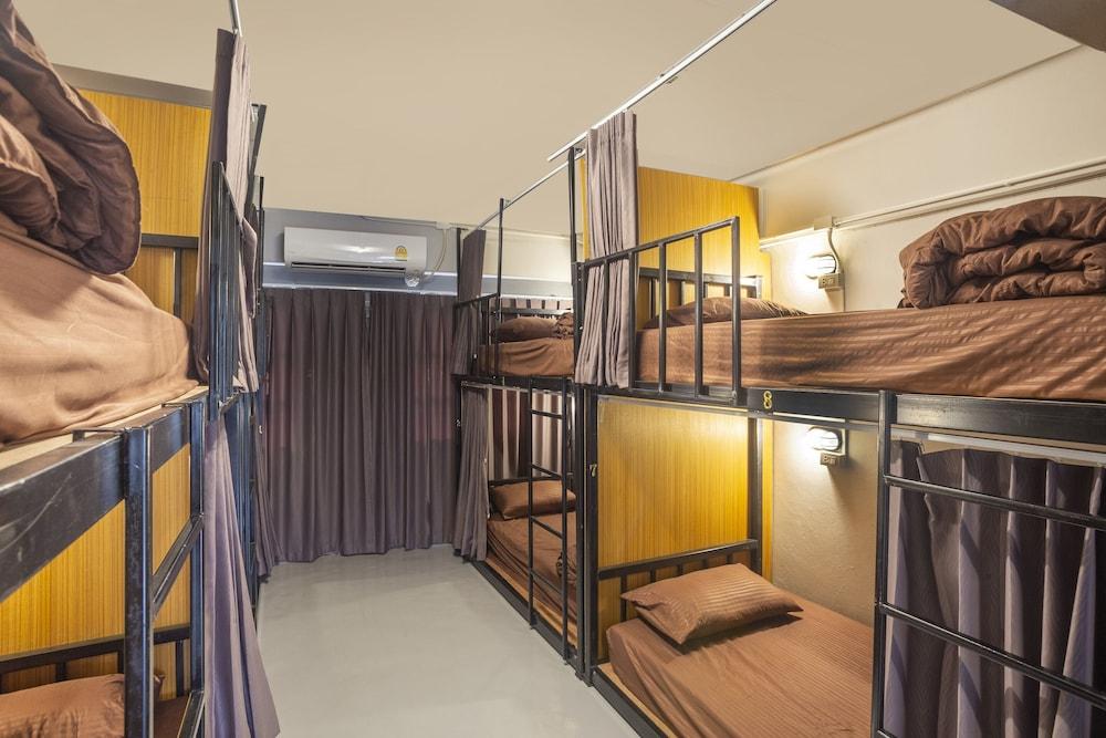 OYO 723 Lamphun Hostel