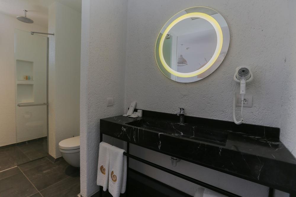 Avalon Boutique Hotel & Suites