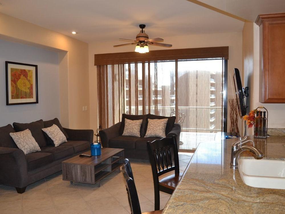 Las Palomas Opalo 902 Apartment 2