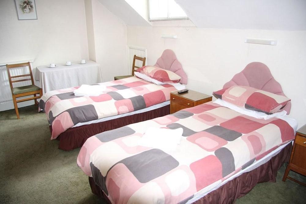 Dove Court Mini Lodge