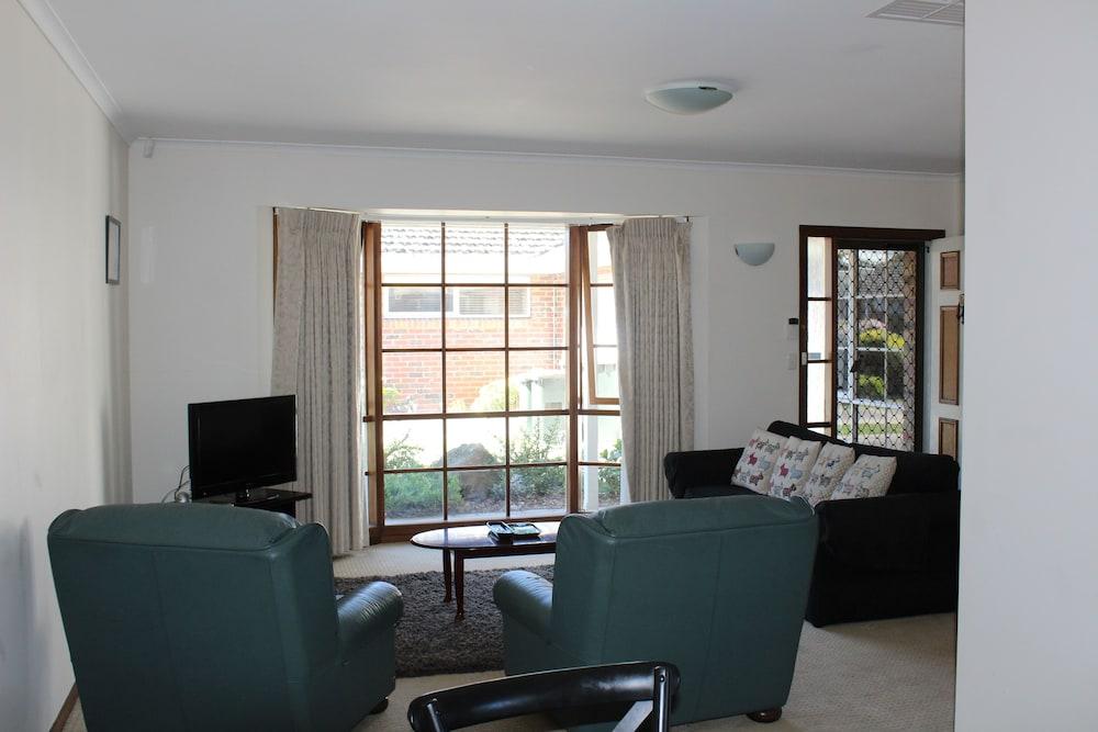 Elgar 3 at Doncaster