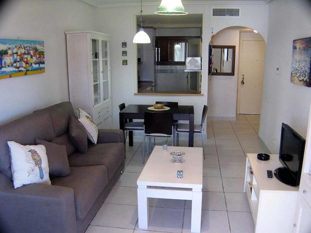 VenAVera E21B - 1 Bedroom/1Bath Beachfront WIFI