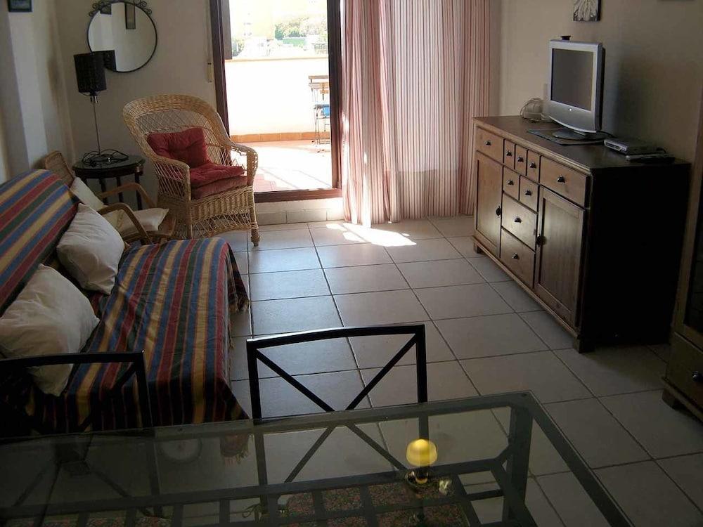 Apartamento Jardines J2-2C