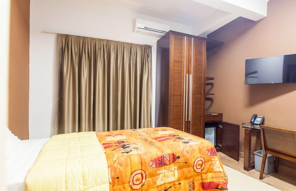 Wakola Hôtel Cheikh Anta