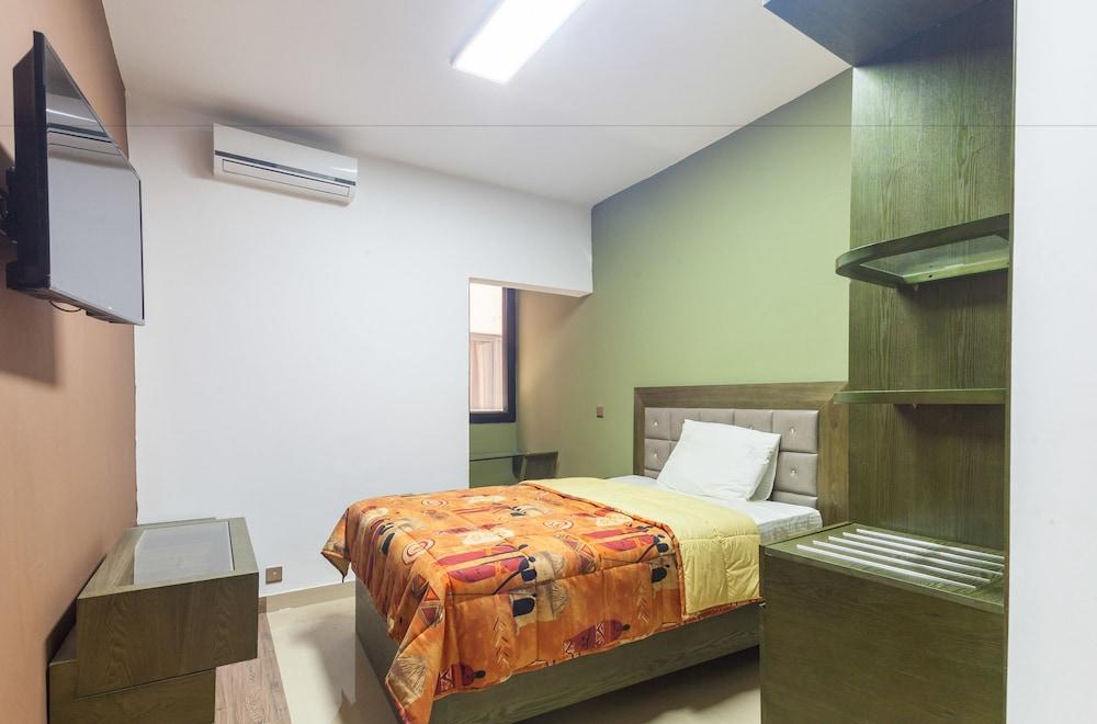 Wakola Hôtel Cheikh Anta