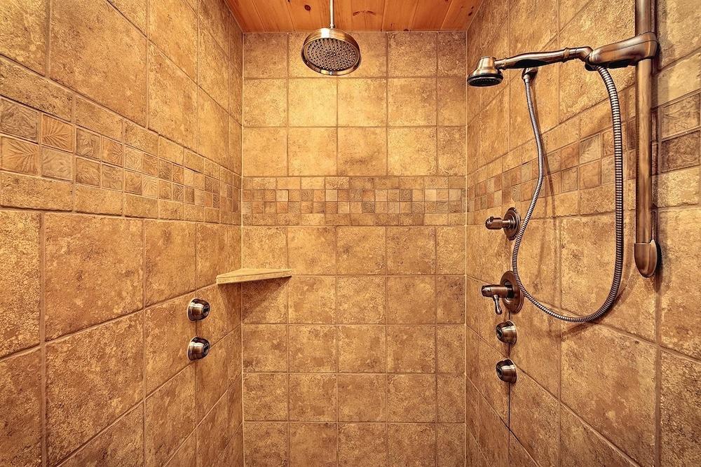 Moonstruck Apartment 1